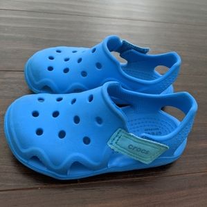 CROCS Kids' Swiftwater Wave Shoes in Ocean Blue